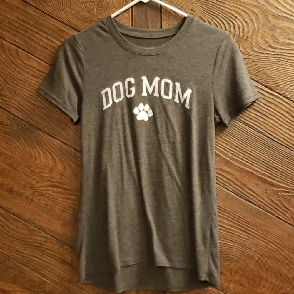 Dog mom tee